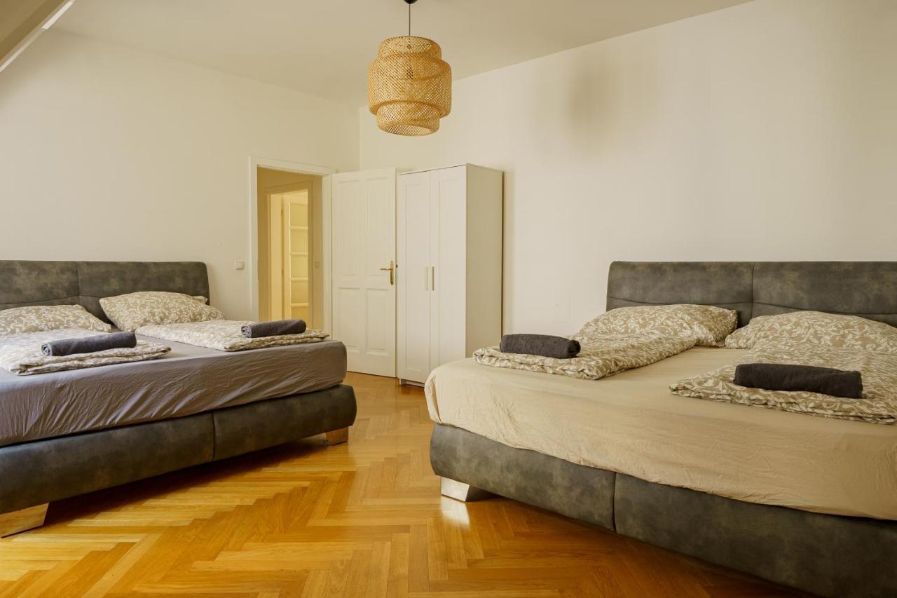 Comfort - Stephansdom * Viena